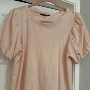 Tahari peachy pink puffy sleeve top